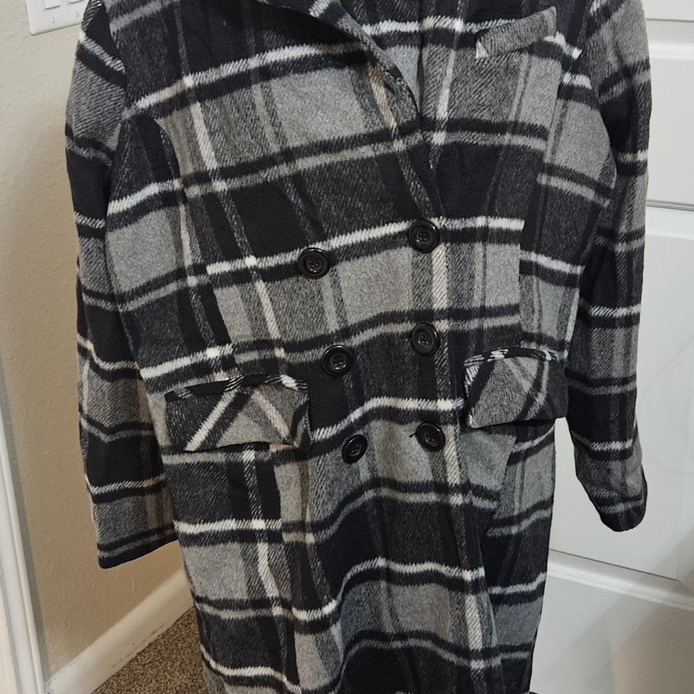 Women's Urban Republic Black and Gray Checkered Coat